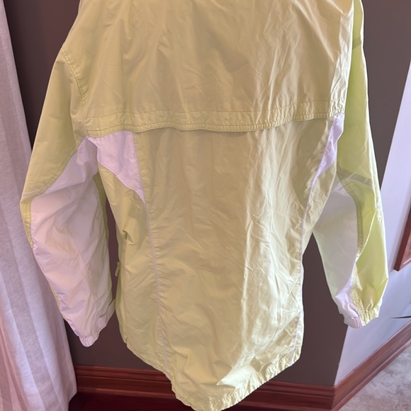 Columbia windbreaker - Picture 5 of 9